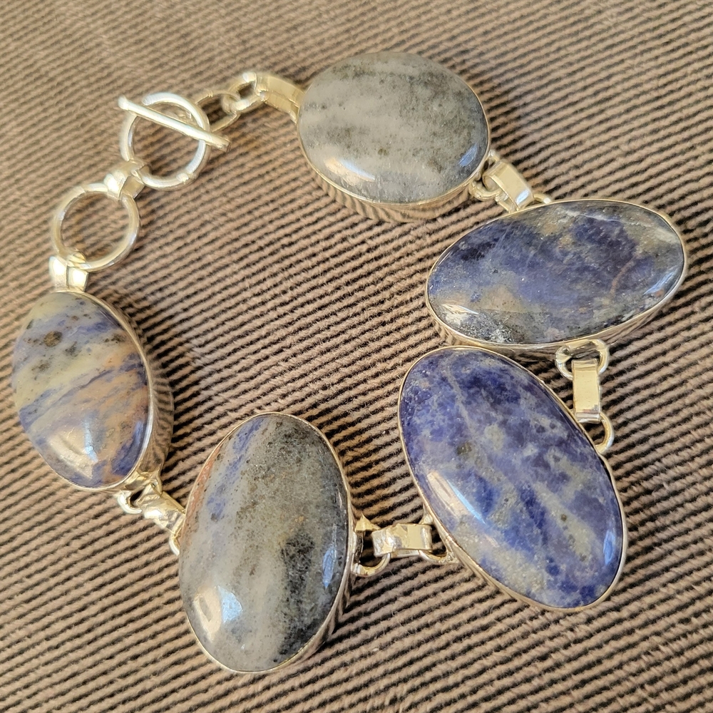 Elegant Blue and Gray Stone Bracelet